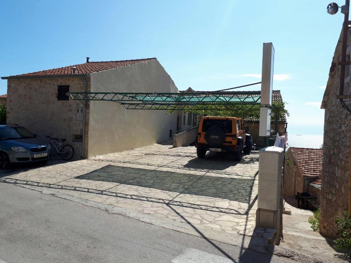 Apartments With A Parking Space Ivan Dolac, Hvar - 8753 Exterior foto